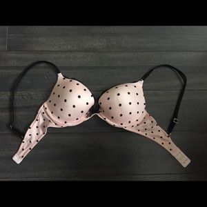 Victoria’s Secret Very Sexy push-up bra, 32 C